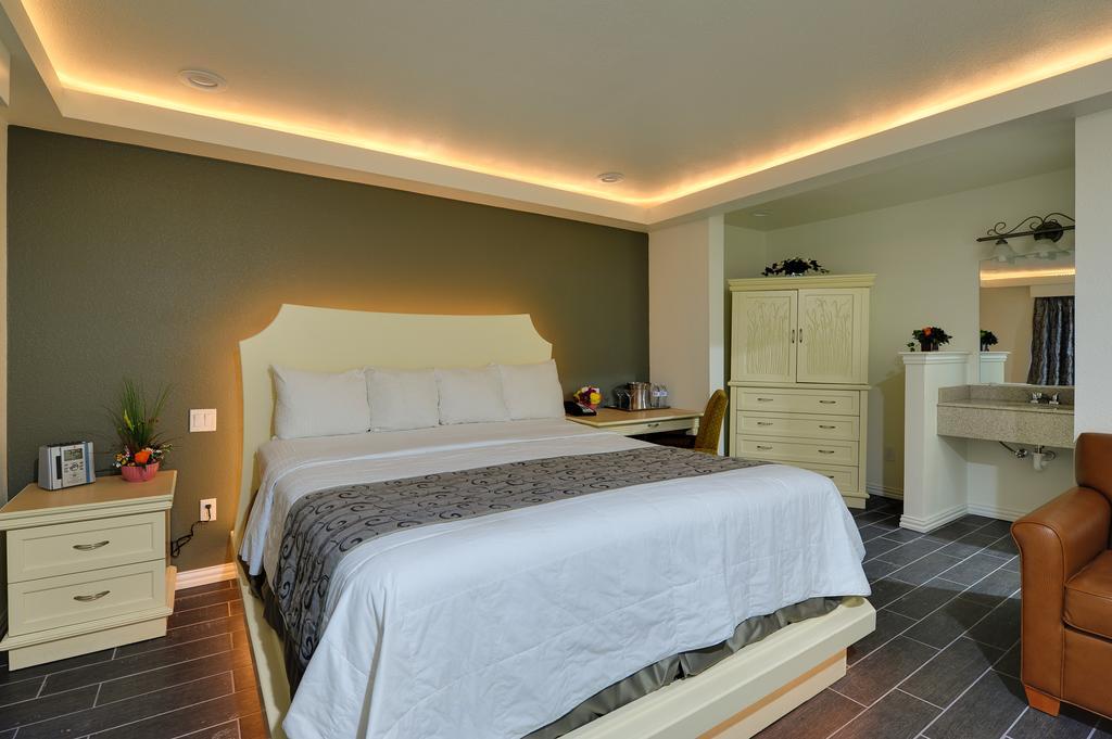 Romantic Inn & Suites Dallas Phòng bức ảnh