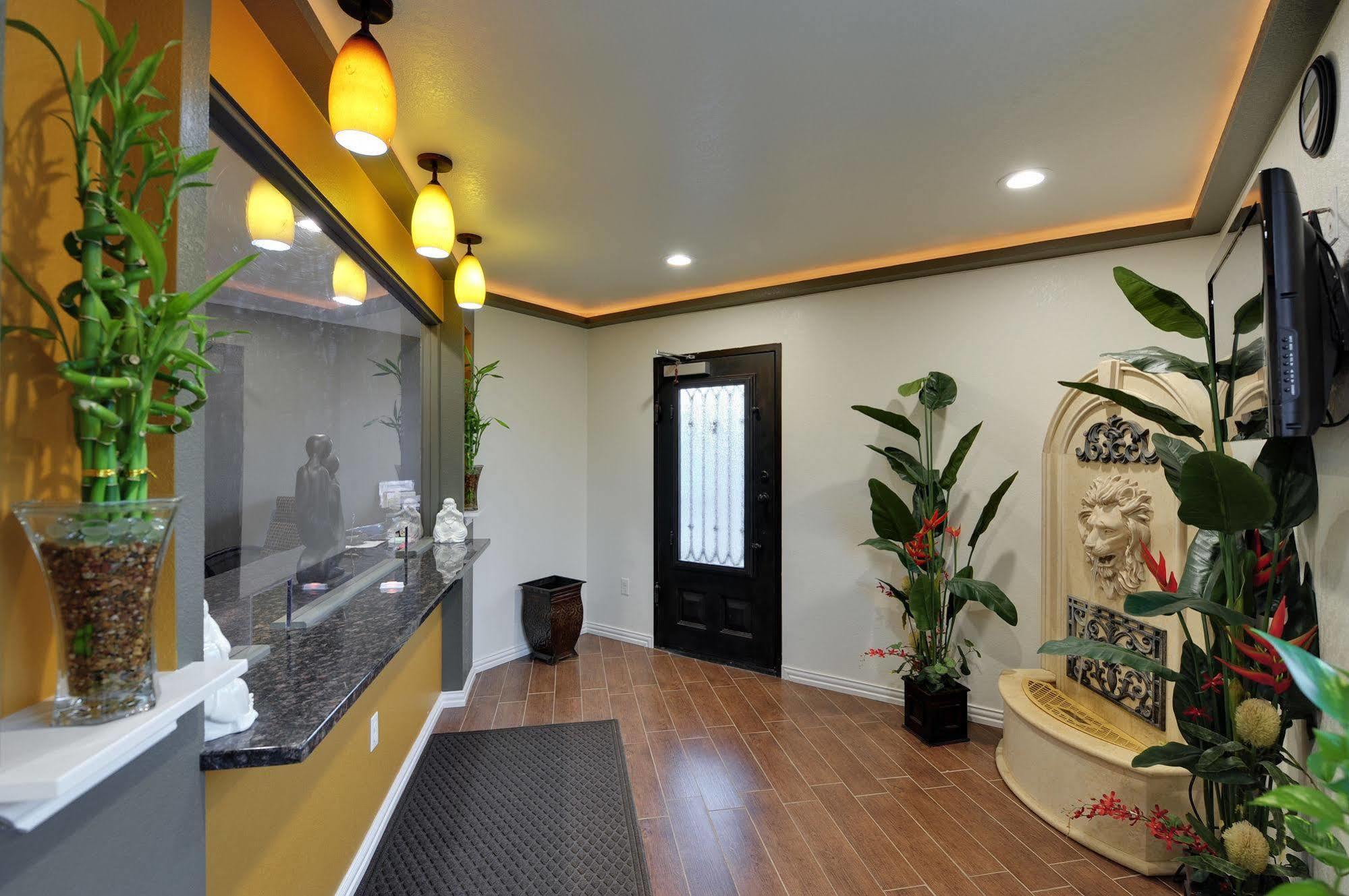 Romantic Inn & Suites Dallas Ngoại thất bức ảnh